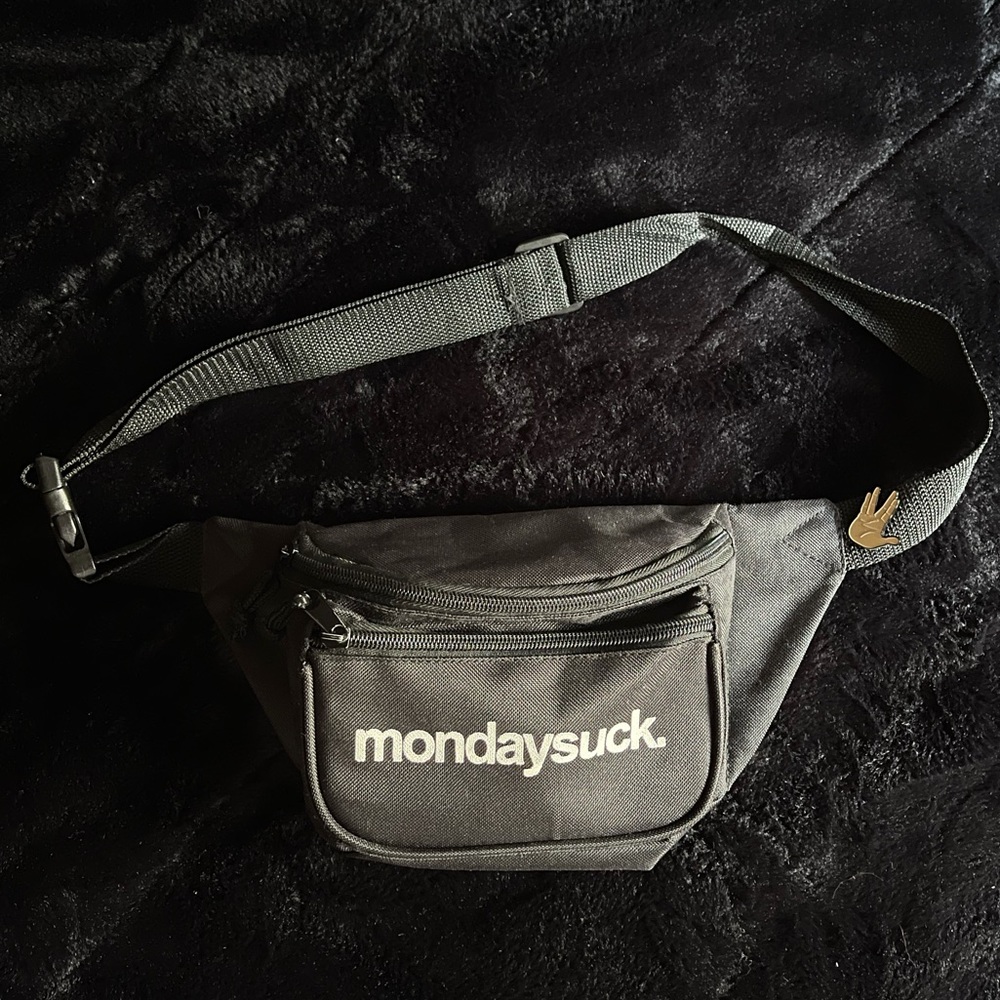 Mondaysuck Fanny Pack - Black/White